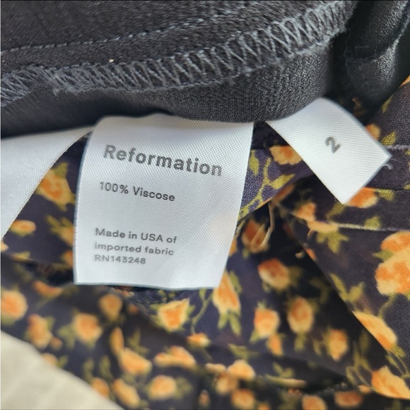 Reformation Grove top black floral blouse size 2 - Picture 7 of 8